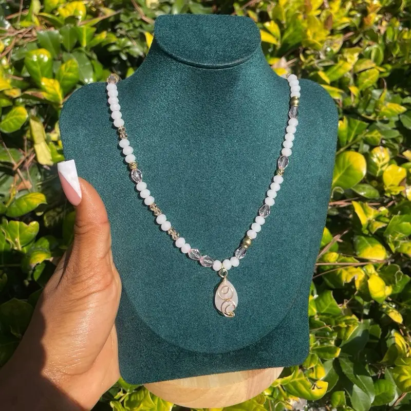 ROSE QUARTZ BEADED NECKLACE