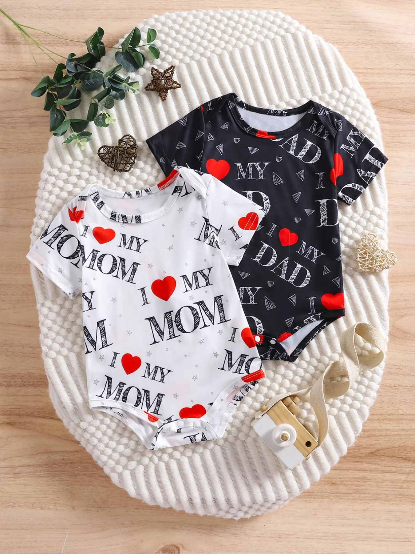 Baby Boys' Summer Cartoon Print Onesie Bodysuit Set, Baby Boy Clothes, 2-Pack Letter Heart Design, Soft Cotton Fabric, Ideal for Newborns & Infants