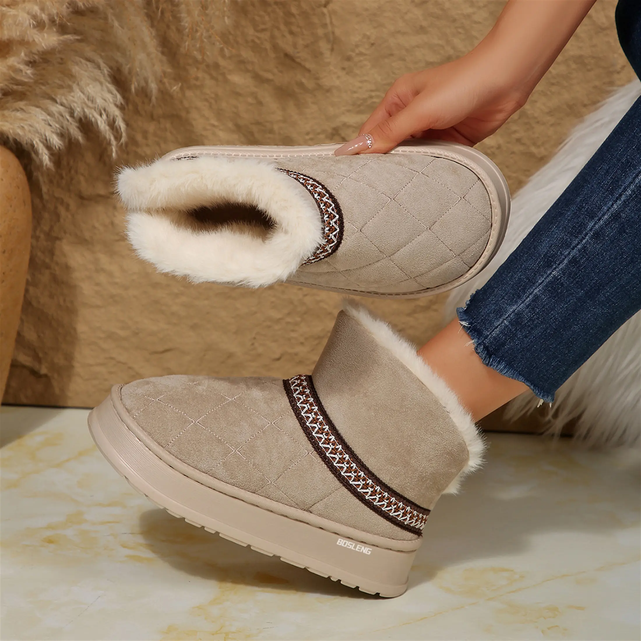 Women's Winter Boots Fuzzy Furry Fleece Slippers Warm Ankle Booties Thick Sole Anti-Slip Indoor Outdoor Shoes