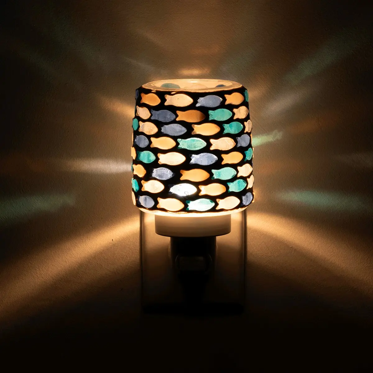Scentsy Warmer Sea Fish with 2 Wax Bars, Colorful Pattern, Warm Glowing Design