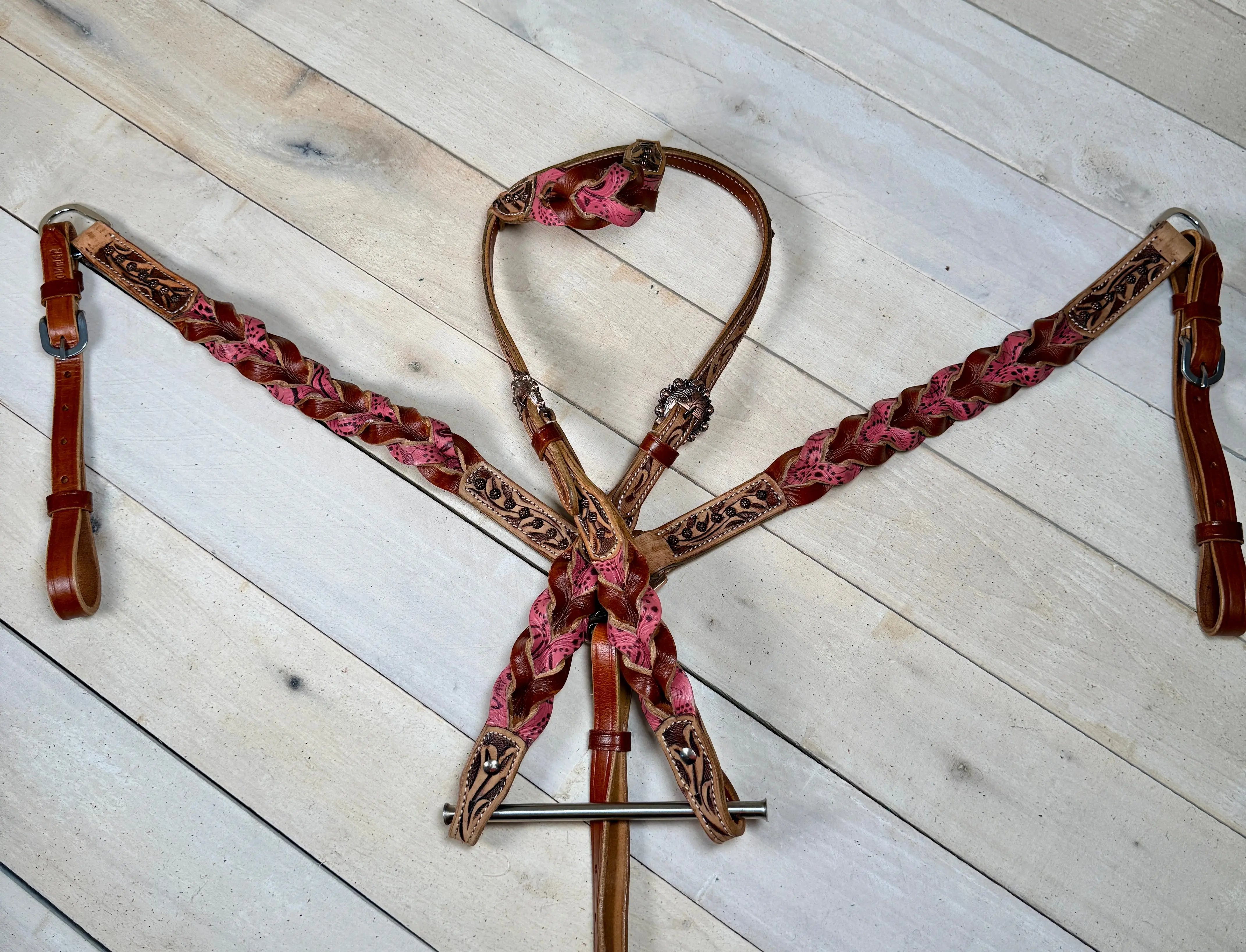 Rose Miracle Braid Leather Tack Set