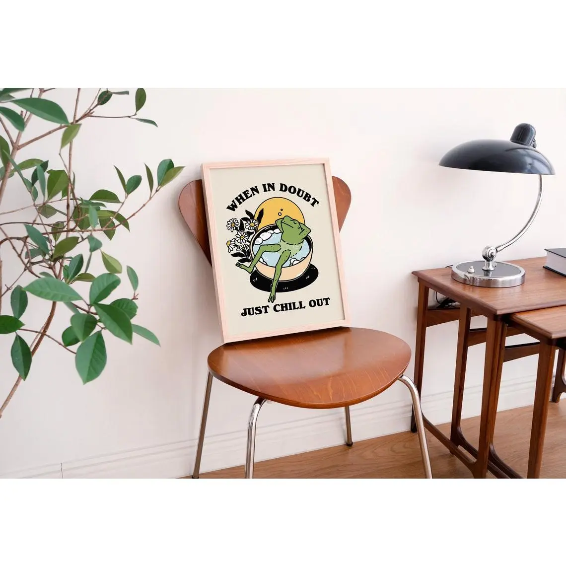Retro Frog Wall Print, Carefree Frog, Positive Digital Print, Retro Wall Decor, Large Printable Art. Retro Home Decoration. No Frame