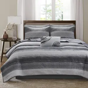 Madison Park Essentials MPE13-1207 78 x 86 in. Quilt Set with Cotton Bed Sheets, Black - Full Size - 8 Piece