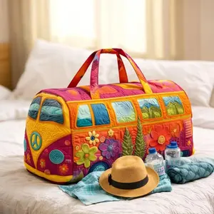 Retro style hippie bus quilted travel bag - Bohemian, high-definition printed bus bag with colorful floral patterns, weekend luggage bag, large capacity fitness bag