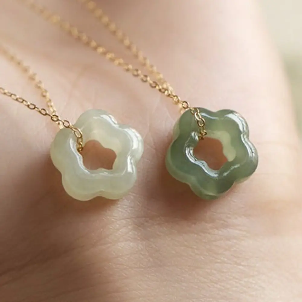 Natural Crystal Flower Pendant Necklace Green Gemstone Charm Necklace Amulet Adjustable Gold Chain For Daily Use, Christmas Gift, Gift For Sister