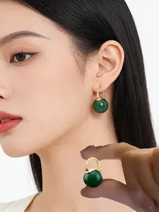 2 Pairs of Chinese Style Natural Agate Pearl Ear Clips, Fashionable Earrings for Daily Wear and Vacations, Elegant Jewelry for Women