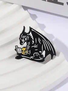 Fantasy Novel Dragon Brooch Pin, Punk Style Fashion Unconventional Book Badge, Suitable for Bags & Clothing, All Seasons Accessory, Unique Animal Pattern Design