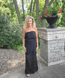 BLACK STRAPLESS MAXI
