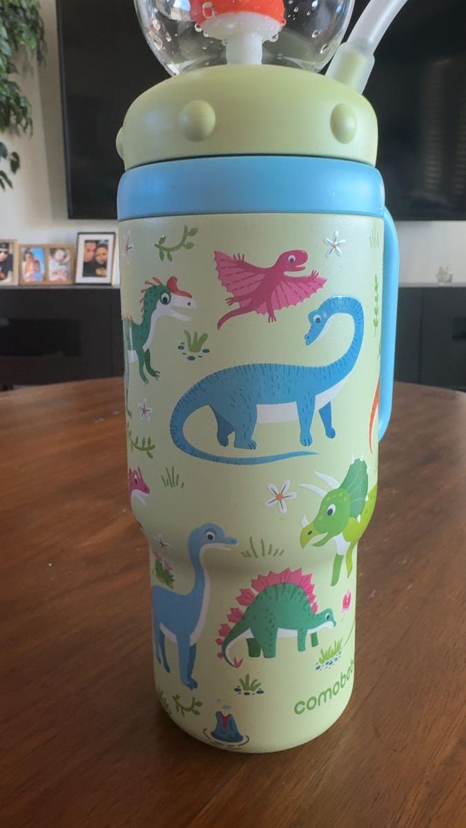 Item: Green dinosaur + direct-drink straw tip