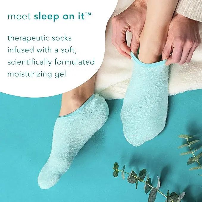 Mother’s Day Gift: Moisturizing socks — green, soft, repair cracked skin, moisturizing treatment, full gel, jojoba oil, vitamin E; spa socks, 1 pair
