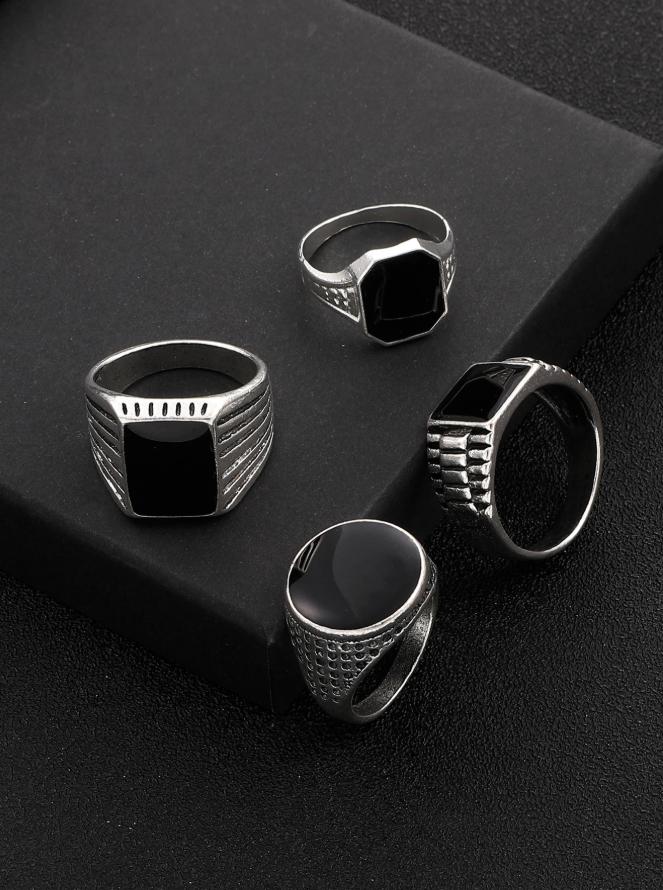 4pcs Men’s Rings Set – Minimalist Fashion Jewelry, Stackable Rings for Everyday Look 4pcs Men’s Rings Set – Minimalist Fashion Jewelry, Stackable Rings for Everyday Look