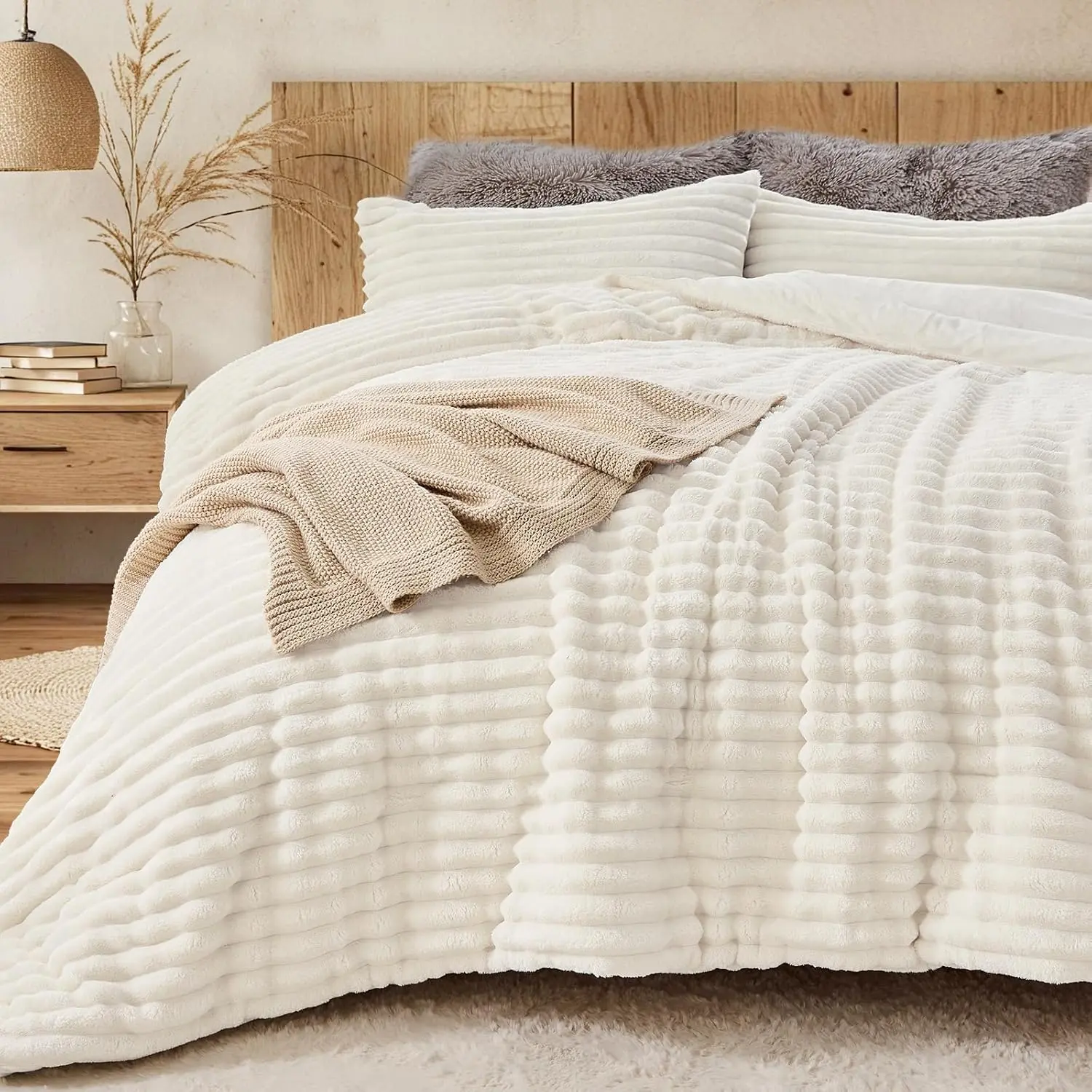 Queen Comforter Set, 3-Piece Soft Fleece Bedding, White |   Marshmallow Bedding Set with 2 Pillowcases, Warm & Fuzzy Faux Fur Down Alternative, OEKO-TEX Certified