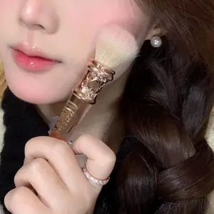 Authentic Flower knows Makeup Brush Soft Wool For Blush, Skin-Friendly Facial Makeup Brush, Elegant Chinese Style Cosmetic Tool, Soft Makeup Brushes, Face Makeup Brush