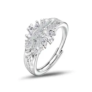 Luxury Cubic Zirconia Flower Cluster Ring for Women Adjustable Simple Sparkling Snowflake Design Engagement Ring Snow Queen Style Sparkling Wedding Engagement Promise Ring Fashion Jewelry for Anniversary Christmas Gift Elegant Daily Accessory