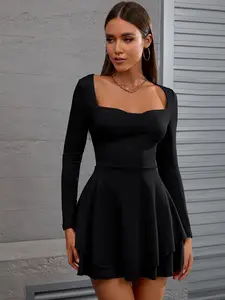 Cross-border autumn and winter women's clothing suitable for bar parties and home furnishings square neck drawstring long sleeves European and American sexy backless tied rope pleated dress