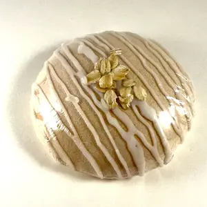 Honey & Oat Bath Bomb Infused with Colloidal Oats and Cocoa Butter for Soft Smooth Skin Relaxing Warm Oatmeal Scent Body Care Blend