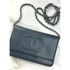 Pre-owned CHANEL CAVIAR  LEATHER Crossbody Bags Timeless Wallet on Chain in blue with silver tone hardware