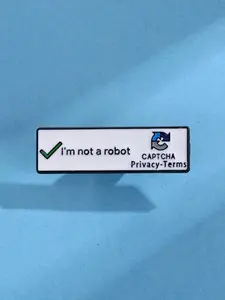 Funny I'm Not a Robot Brooch Design Metal Badge Student Gift Pin Book Bag Decoration Lapel Pin Durable Metal Pins
