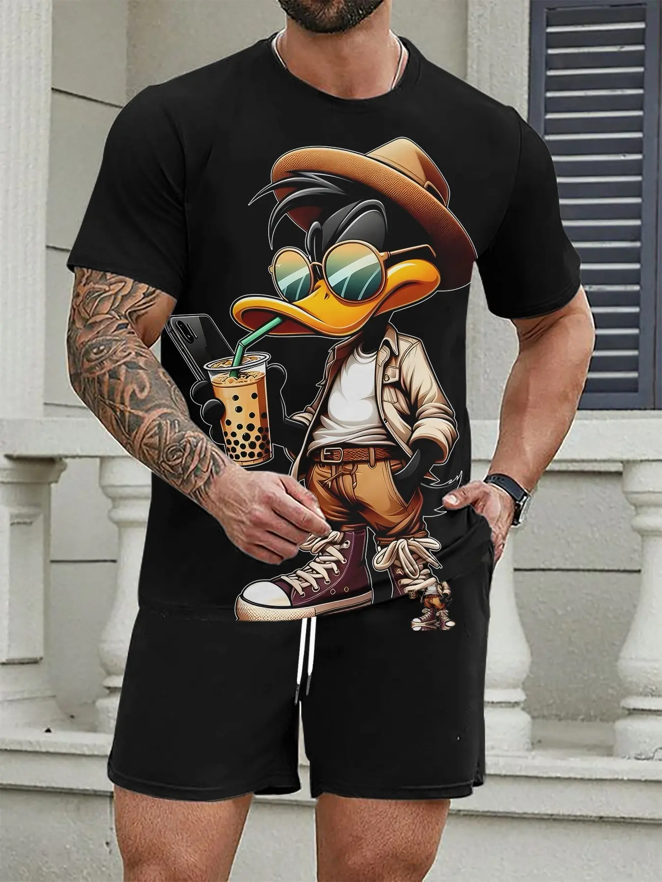 Summer Men's Cool Hat Milk Tea Duck Print Short Sleeve T-Shirt and Shorts Set, Casual Fitted All over Print Sportswear Clothes Menswear, Tee Shorts Set, Casual Sporty Set