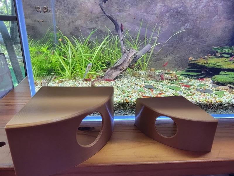 Fishkeeping3D Corner Aquarium Cave for Freshwater and Saltwater Tanks - Small: 2.5 Inches from Corner, 1.5 Inches Tall, Ideal for Pleco, Otocinclus, and Shrimp