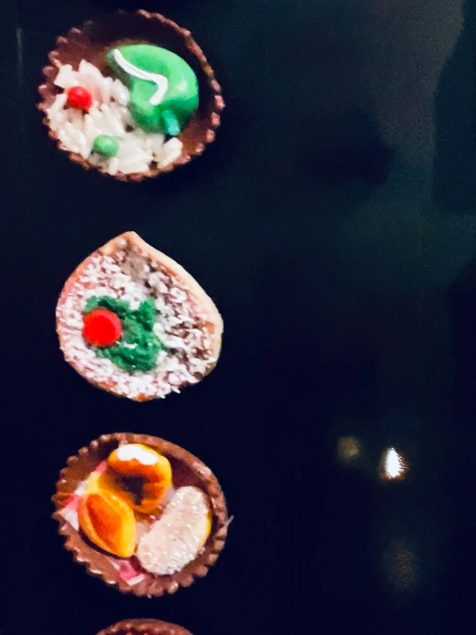 SMALL COLORFUL MAGNETS- we have many different styles, please indicate which one you would like