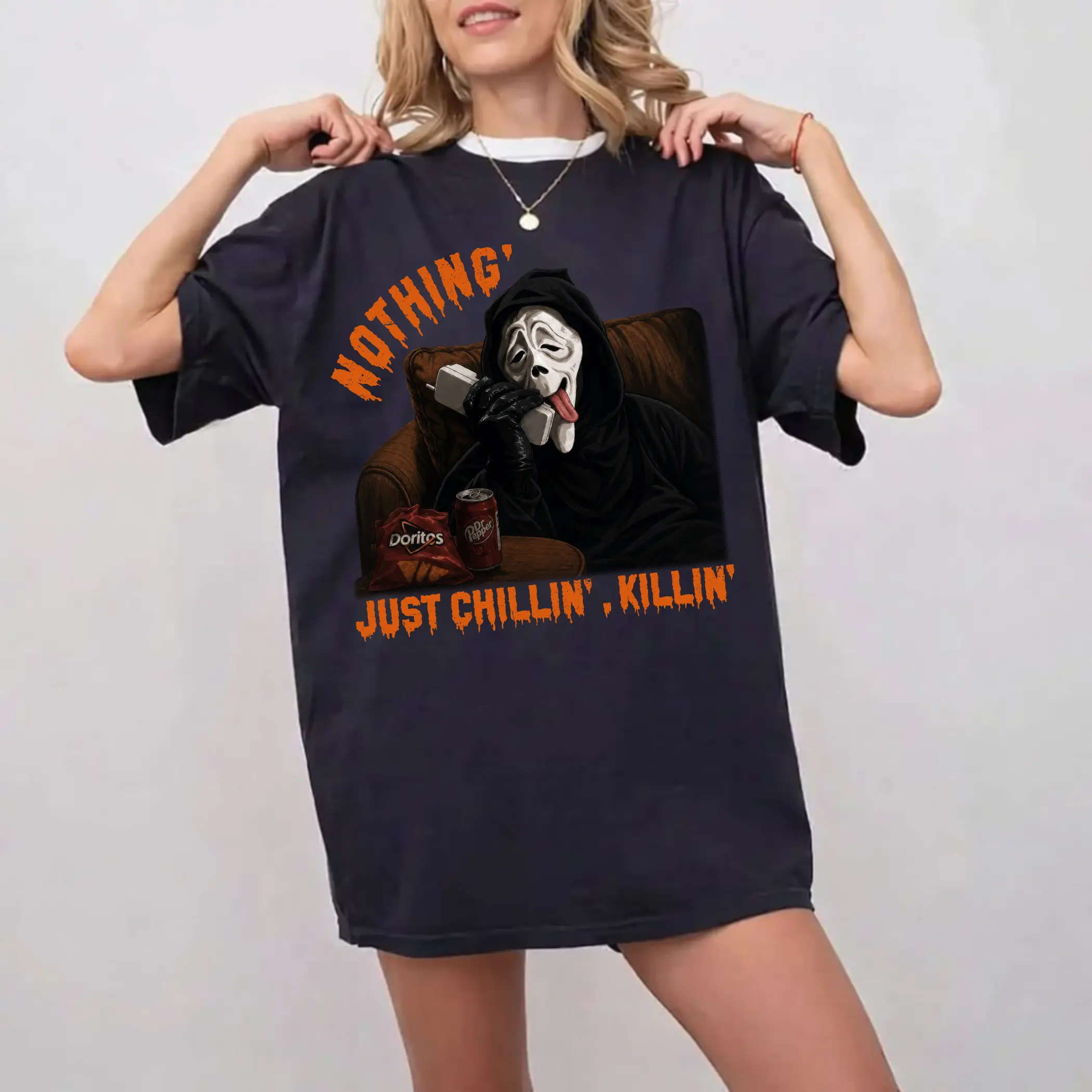 Funny Ghostface Chillin' Killin' Graphic Tee – Horror Movie Inspired Vintage Halloween Shirt