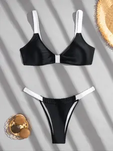 Two-Piece Set Women's Bikini Set, Casual Fashion Chic Swimsuit Set for Beach Holiday Vacation, Ladies Swimwear for All Seasons, Shaping Swimsuit, Sculpting Swimsuit