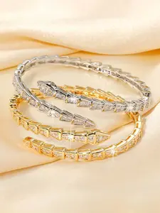 Women's Round Zirconia Bracelet, Elegant Light Luxury Design, Full Diamond Paved Bangle, Fashionable Women's Jewelry Accessory, Diamonds Bangle Bracelet