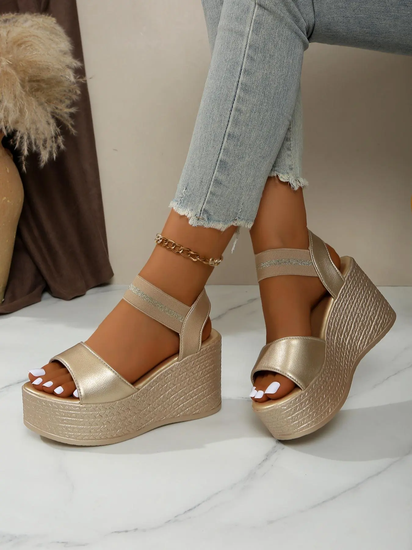 Women's Fashionable Stylish Solid Color Peep Toe Wedge High Heel Sandals, Stylish Footwear, Elegant Classy Versatile Fashion Wedges Platform Sandals for Daily Wear, Lightweight Breathable Comfortable Shoes for Women & Girls
