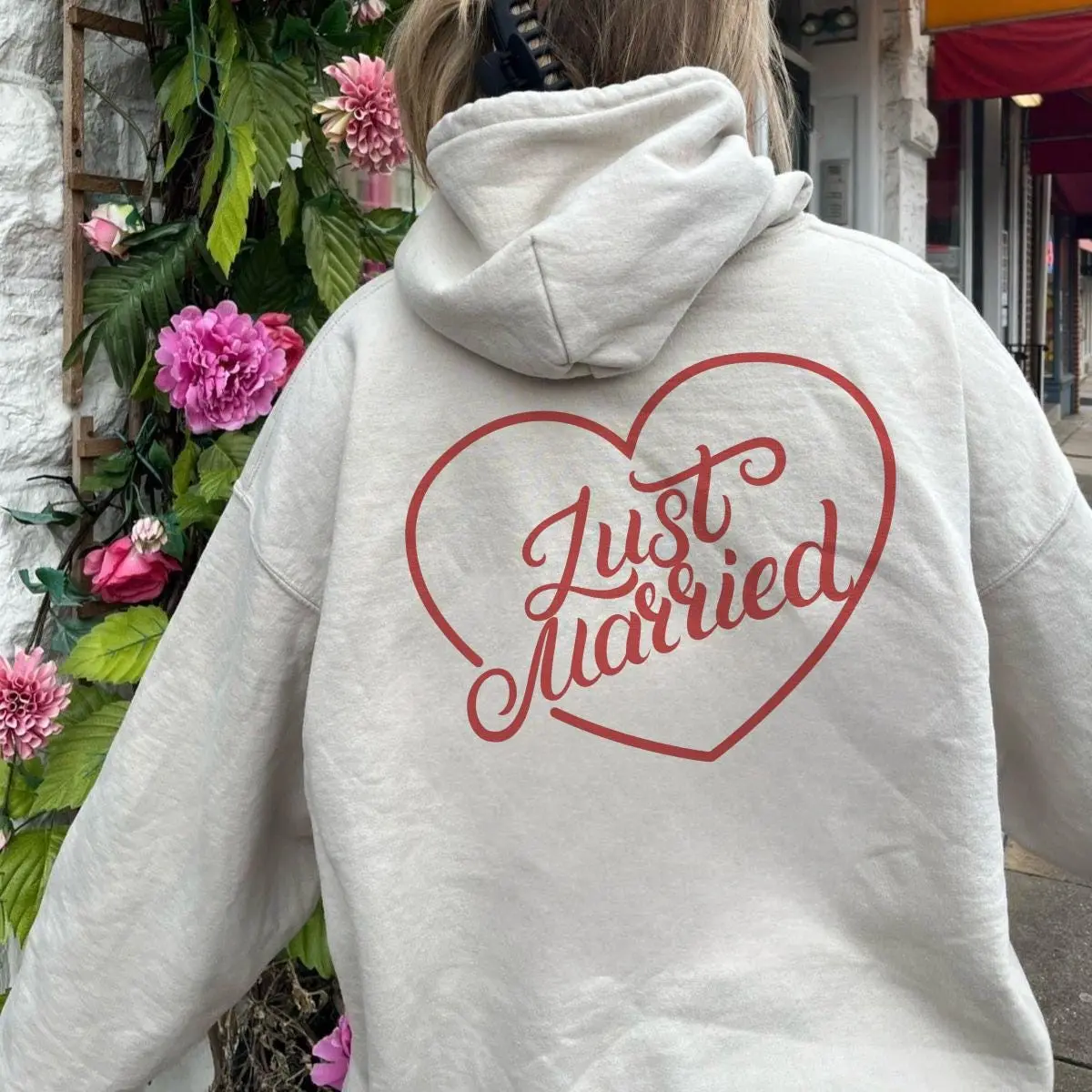 Just Married Hoodie - Newlywed Gift, Bride-to-Be Sweatshirt, Engagement Present, Wedding Keepsake, Wifey Hoodie, New Mrs