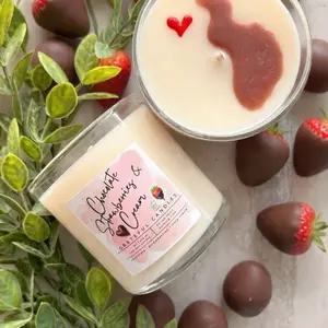 Grateful Candles Chocolate Covered Strawberries & Cream Scented Soy Wax Candle for Home Decor and Aromatherapy