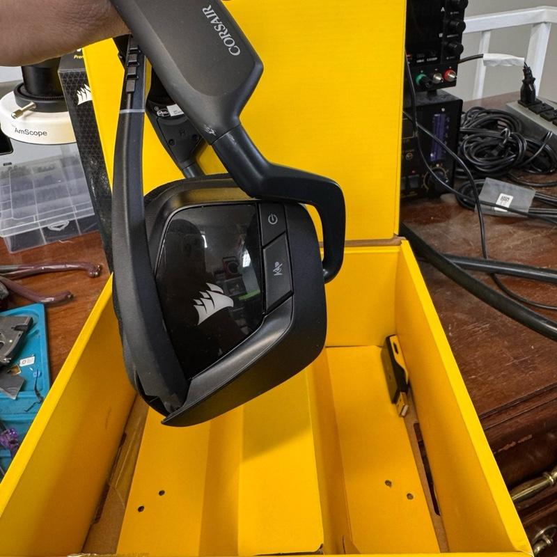 Corsair Void RGB Elite Wireless PC/Mac/PlayStation 3 Wireless Headset