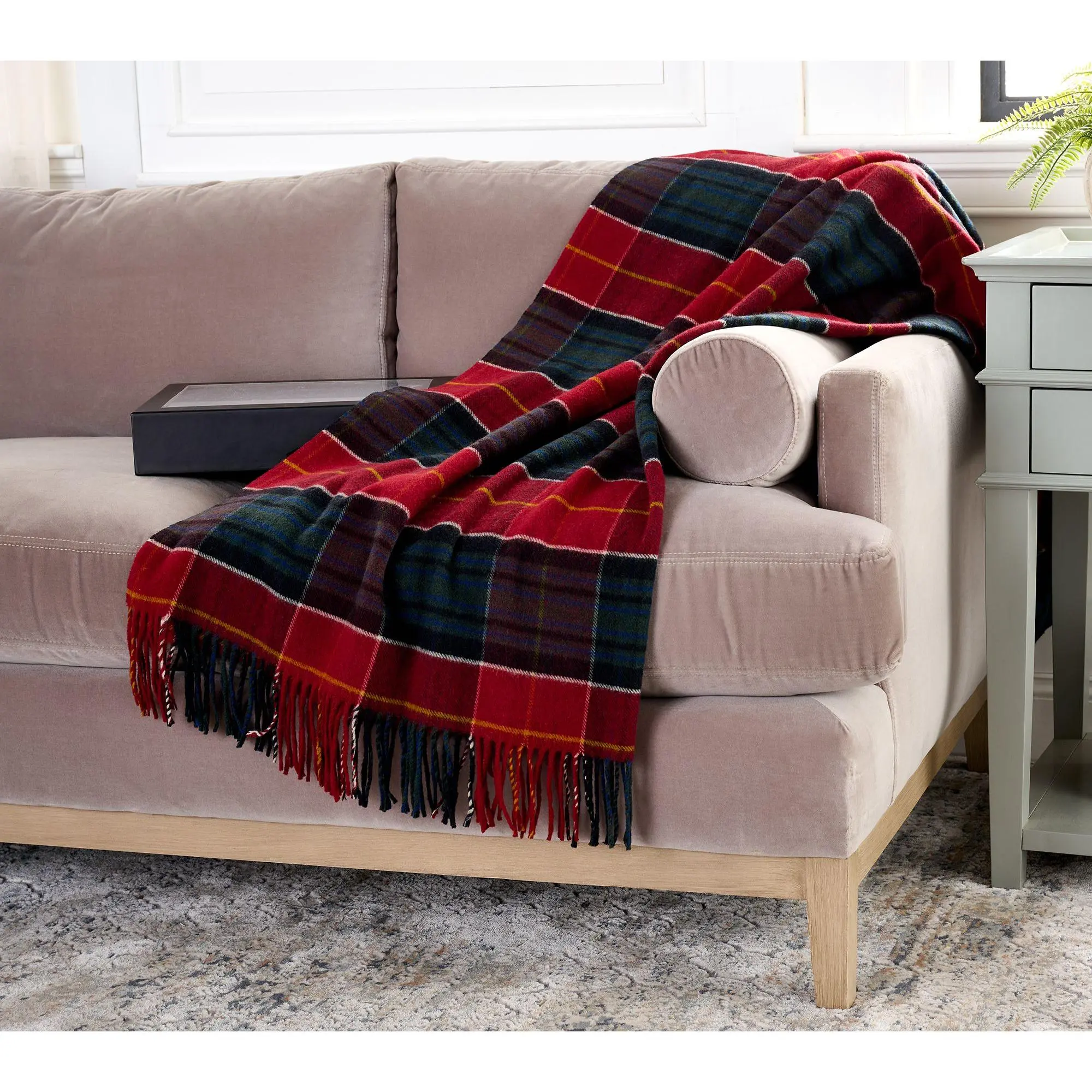 Mrs. H by Dee Hilfiger Cashmere & Wool Plaid Throw with Gift Box