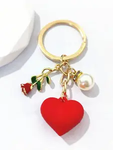 Simple Heart Keychain with Rose Pearl and Resin, Creative Valentine's Day Gift, Unique Birthday Keychain for Friends
