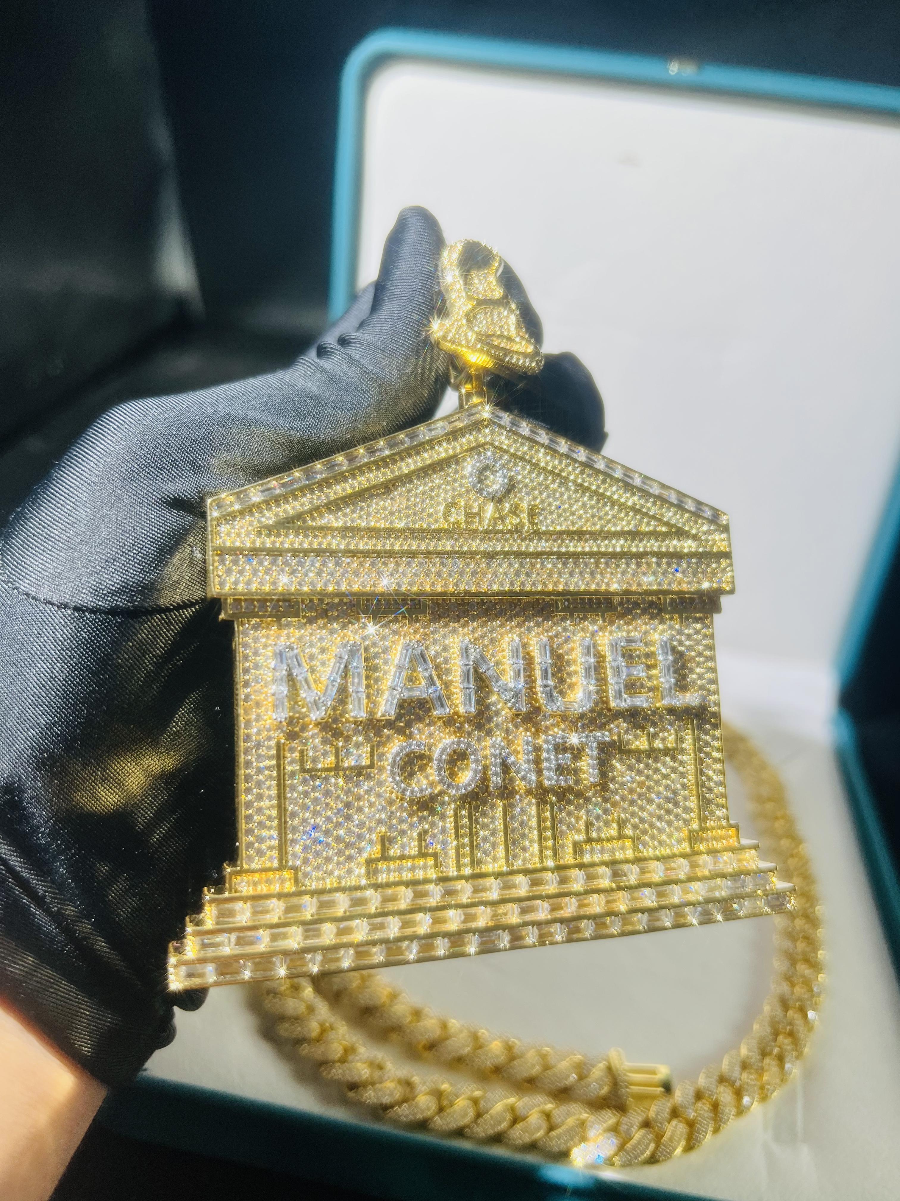 Customized chilled building pendant, luxury house hip-hop style pendant gold-plated electroplated pyroxene hip-hop jewelry commemorative gift anniversaryFree Shipping+7-15 Day Delivery