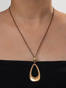 Elegant Vintage Water Drop Pendant Necklace for Women, Long Sweater Chain Jewelry, Polyamide Material, Perfect for Fall & Winter Parties Daily Wear