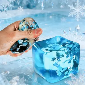 Snowflake-shaped Relax Toy, Snowflake Ice Cube Squeeze Toy, Sky Blue Squeeze Relaxation Toy, Slow-rebound Three-dimensional Maltose Toy with a Soft and Comfortable Touch - Perfect for Use at Work, During Study, or for Relaxation.It's an Excellent