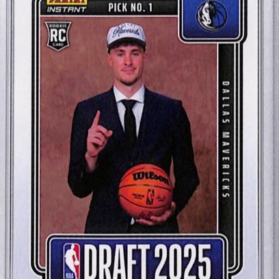 All Star Edition ! Diamond NBA Pack! Includes 1 Graded NBA card or one Case Hit, Auto or Jersey Card *Image for Advertising purpose Only