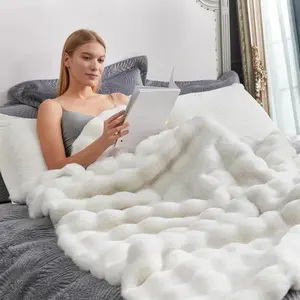 Super Fluffy Soft Faux Big Rabbit Fur Soft Cozy Throw Blanket Machine Washable No Pilling Dorm Bedroom Sofa Decorative Christmas Blanket