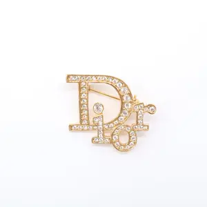 Pre-owned Dior Crystal Logo Brooch W21527