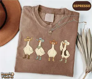 Comfort Colors Western Goose Shirt Cowboy Hat Graphic Tee Funny Wild West Animal Top Cute Country Vibes Gift Rodeo Southern Sweatshirt
