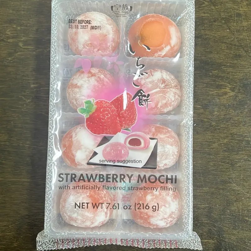 ROYAL FAM STRAWBERRY MOCHI