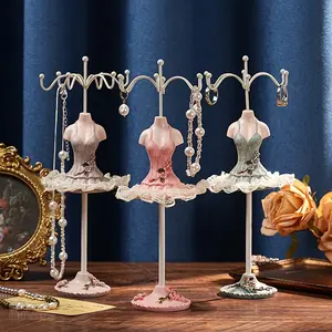 Princess Style Resin Jewelry Display Stand, Desktop Buckle Design, Suitable for Earrings, Rings, Necklaces, Bracelets, Watches, Keys