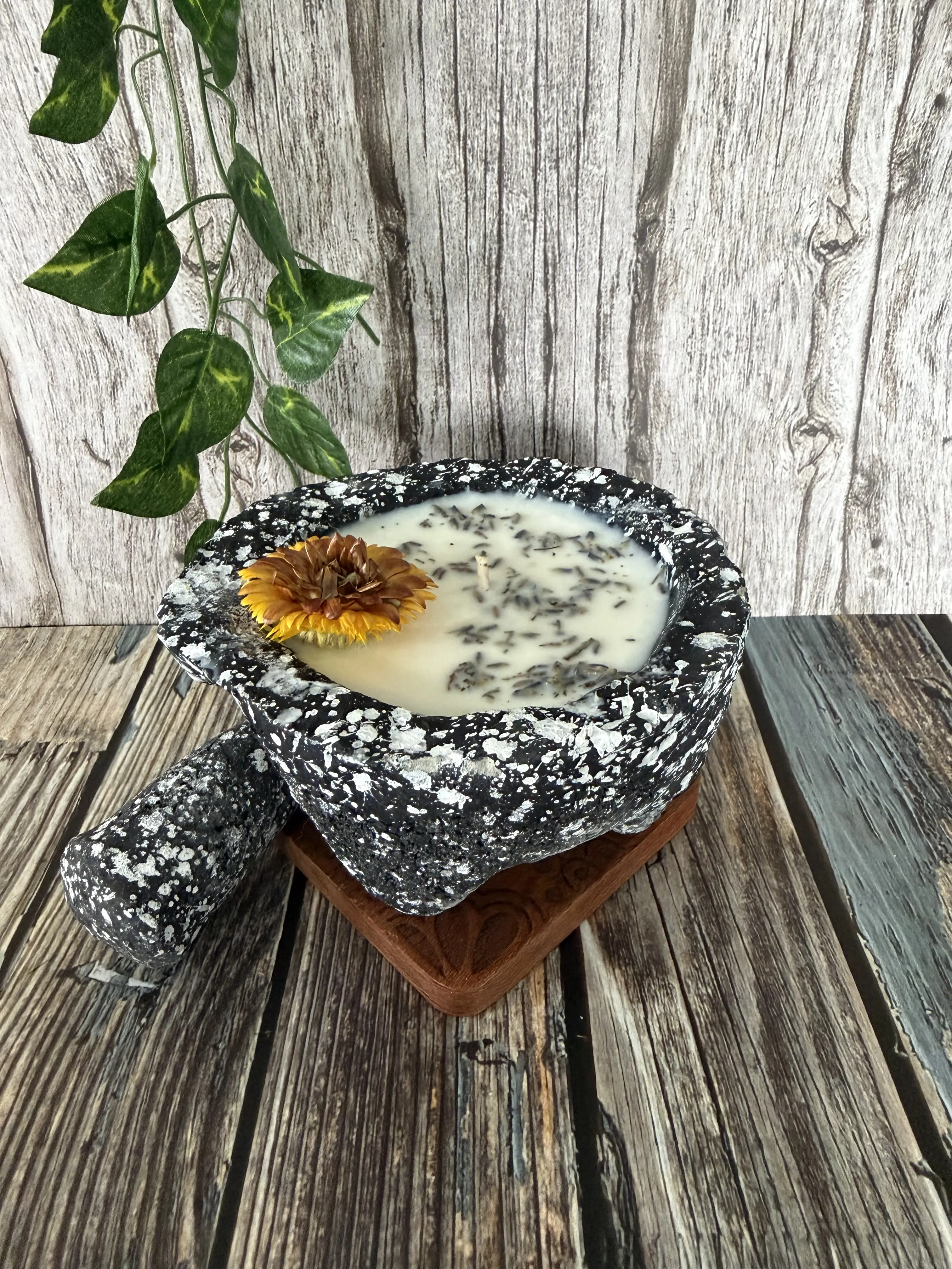 Tierra Volcanica Candle
