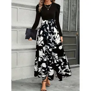 A Retro Style Women's Long Knitted Dress With Floral Pattern And Contrasting Puff Sleeves, Round Neck, Polyester, Loose Hem, Two-tone Design, Perfect Autumn And Winter Casual Womenswear Flower Medium