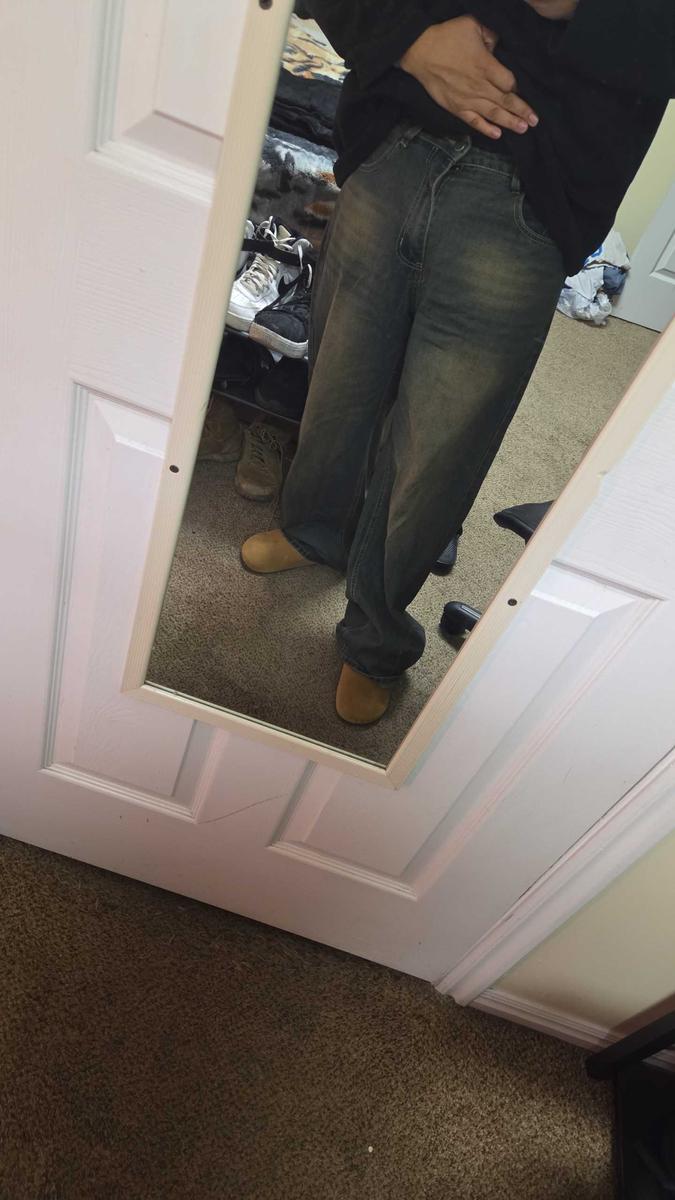 Item: Medium Washed Blue, L