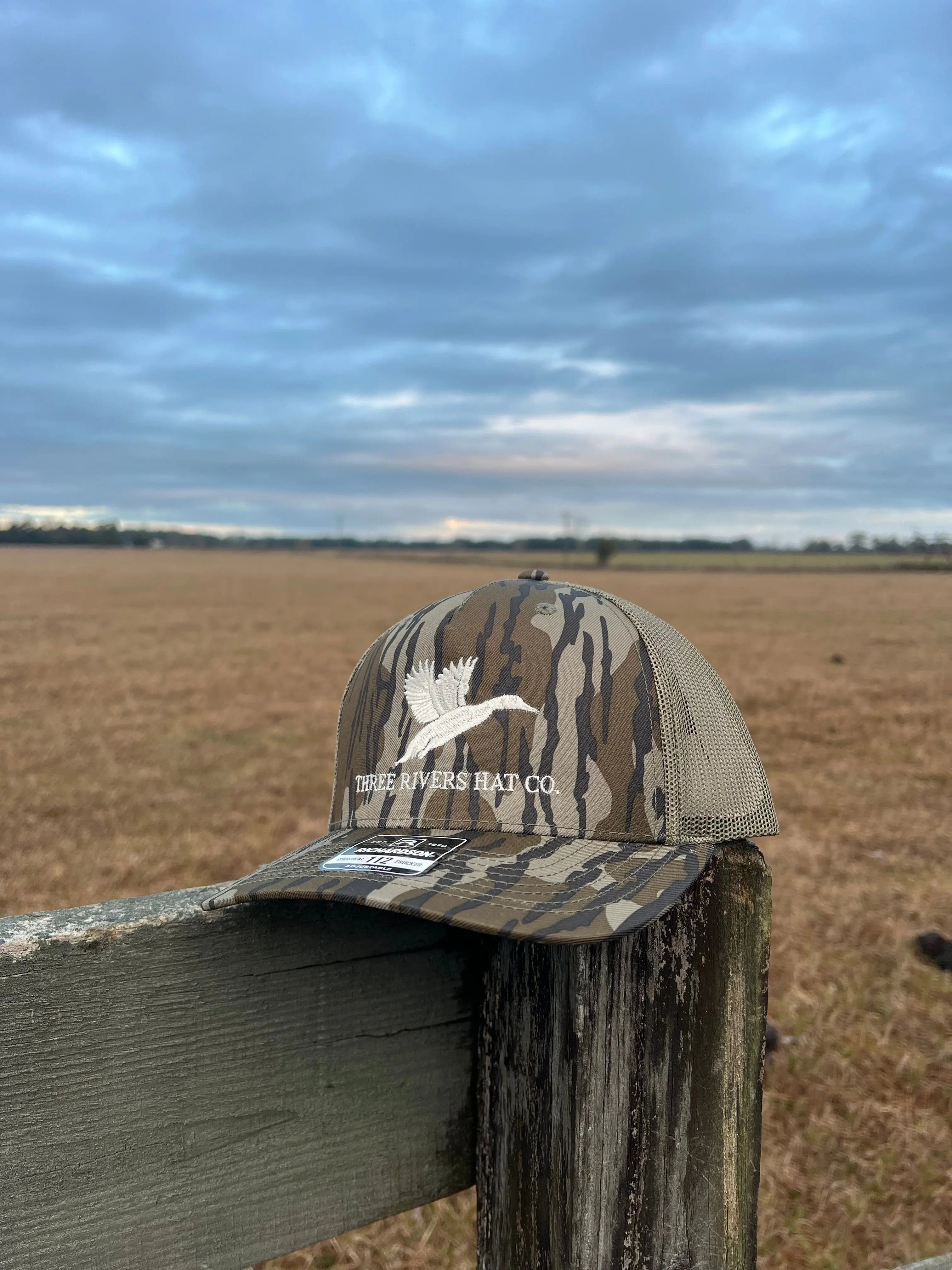 Classic Flying Mallard - Trucker Snapback - Richardson 112