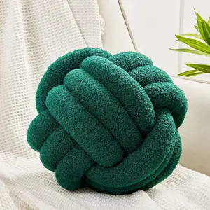 Knot Pillow Ball