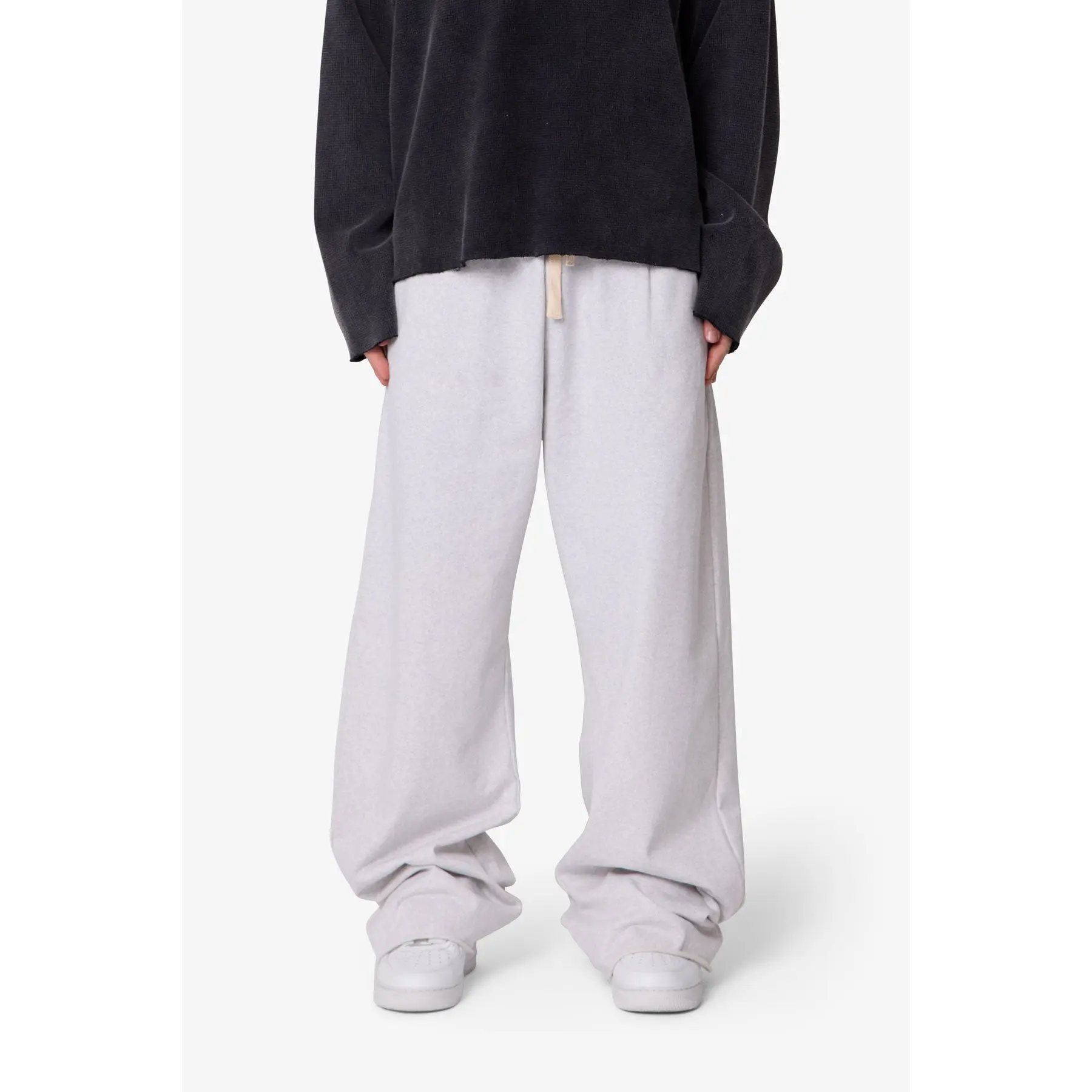 mnml Lightweight Ultra Baggy Sweatpants