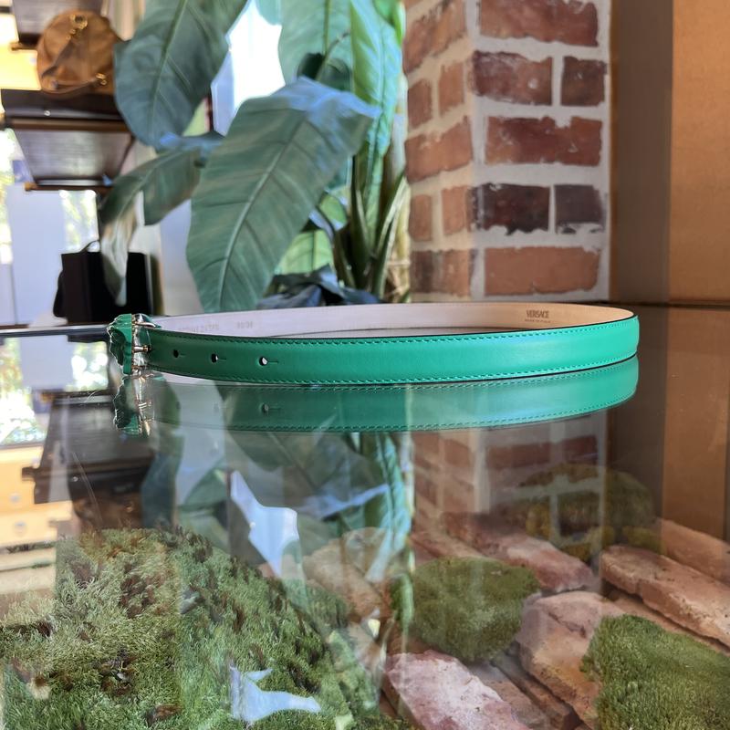 Pre-owned VERSACE Green Medusa Head Monochrome Belt 90/36(L)